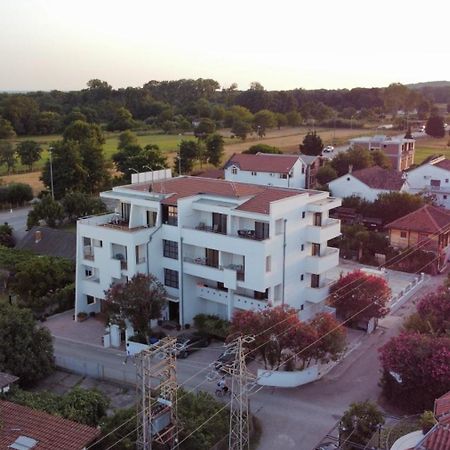 Готель Buzuku House Улцинь Екстер'єр фото