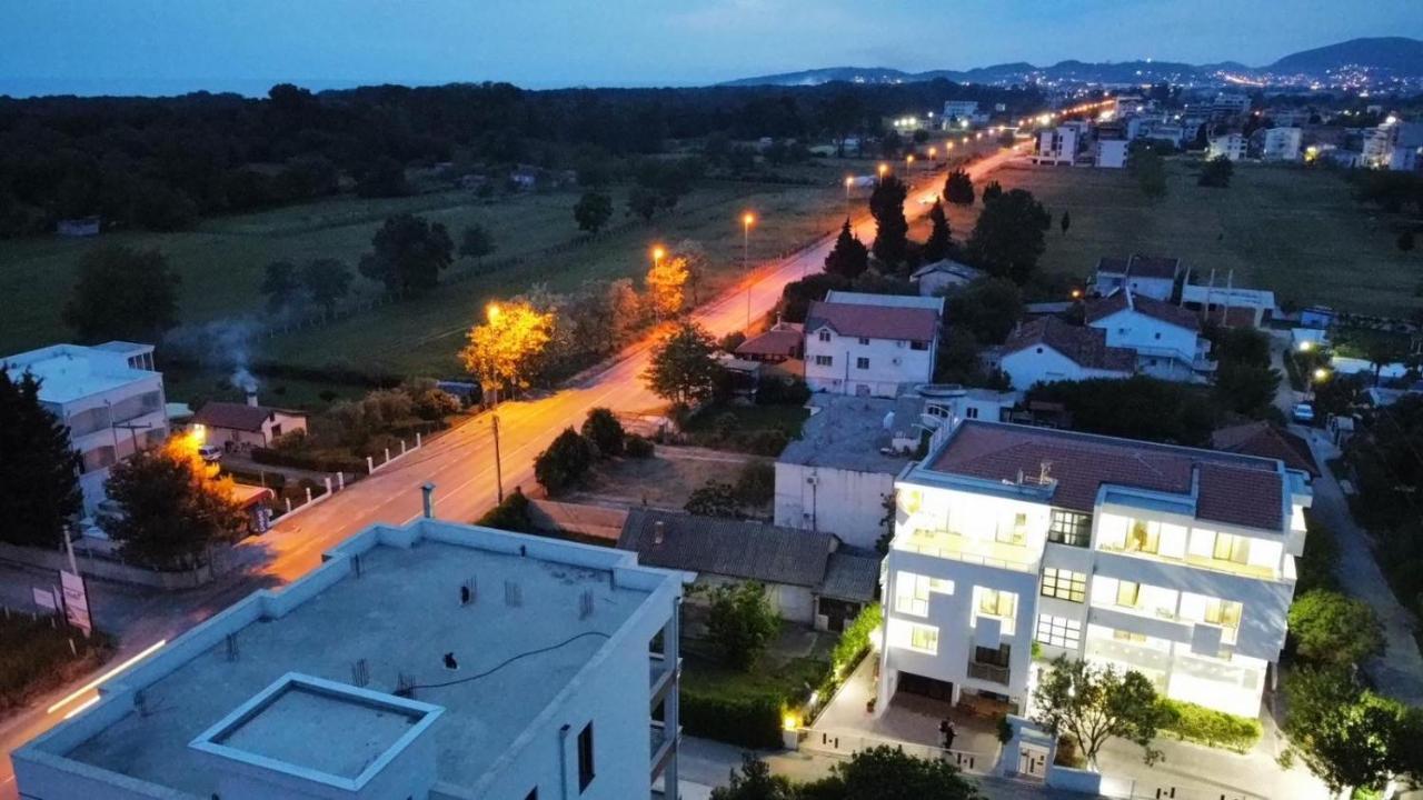 Готель Buzuku House Улцинь Екстер'єр фото