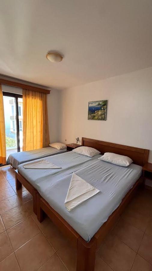 Готель Buzuku House Улцинь Екстер'єр фото