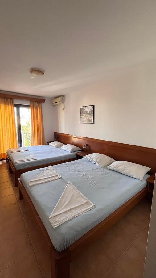 Готель Buzuku House Улцинь Екстер'єр фото